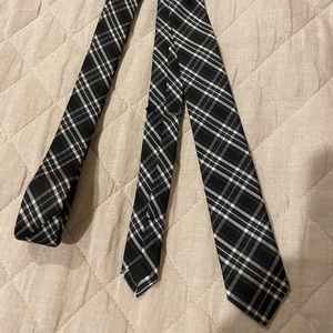 2 for $10 H&M skinny ties!